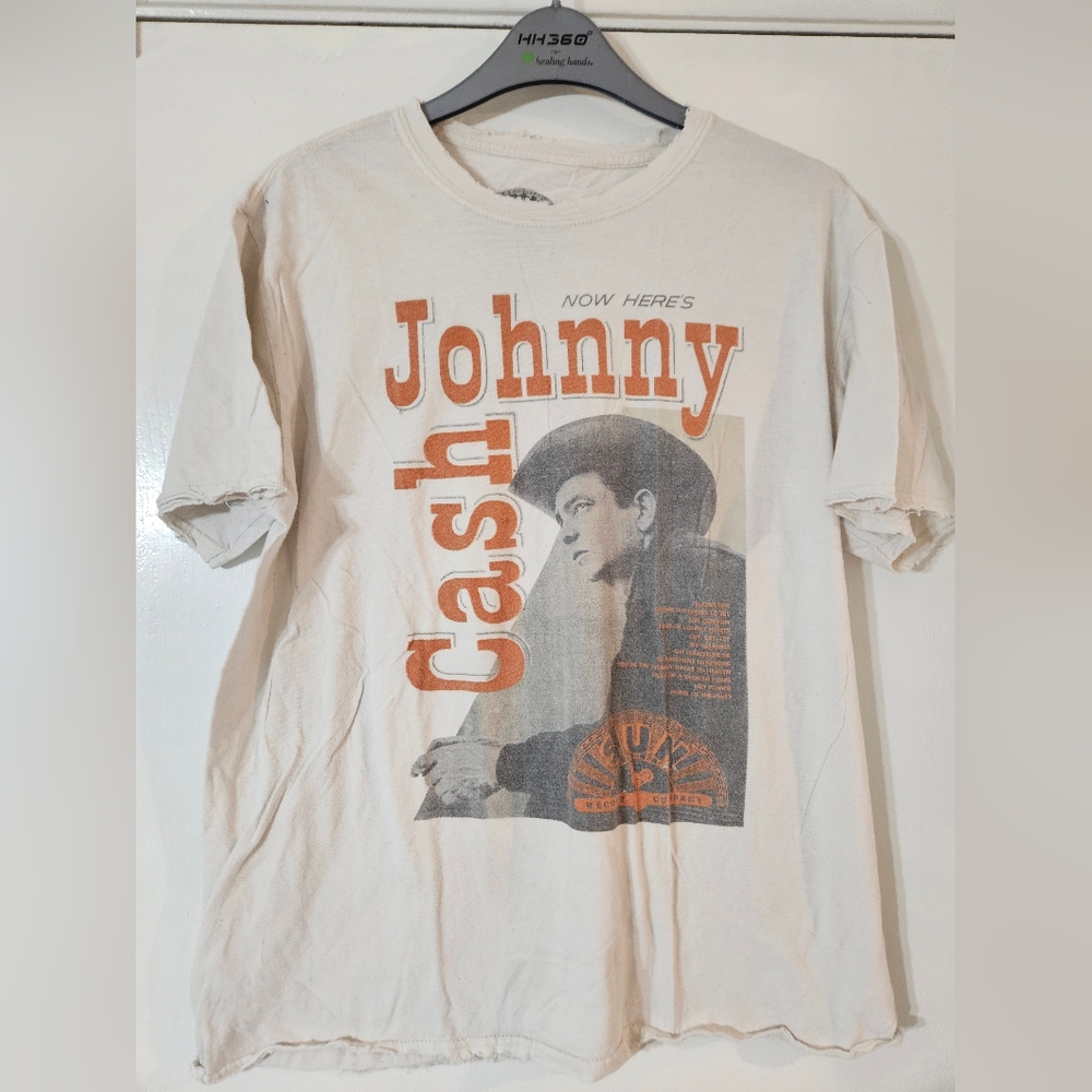 Johnny Cash Distressed T-shirt Large